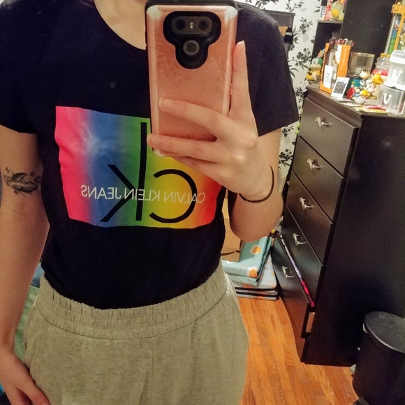 Calvin Klein Rainbow T-shirt - Picture 2 of 2